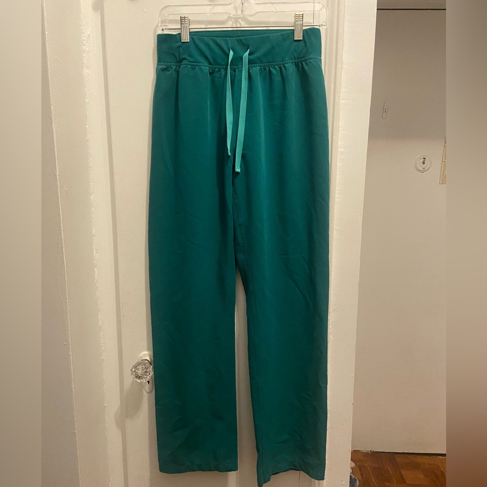Figs High Waisted Livingston Basic Scrub Pants
